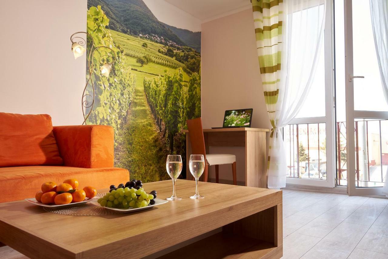 Apartament Winnica Centrum Zielona Gora  Ngoại thất bức ảnh